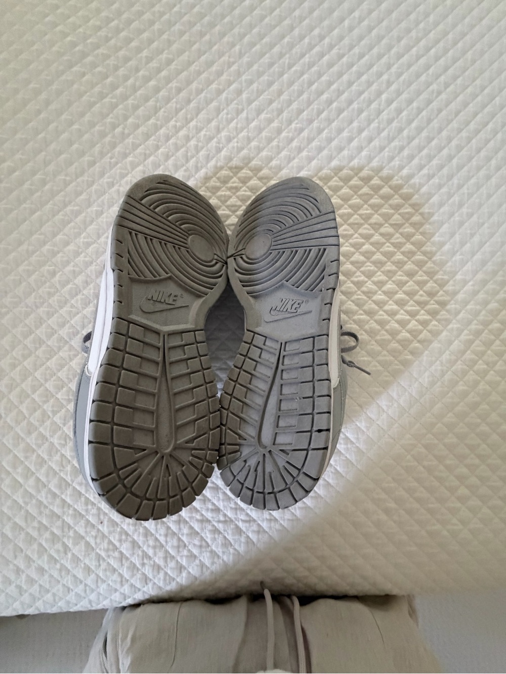 Nike Dunk Low Retro — White & Light Gray - Picture 5 of 11